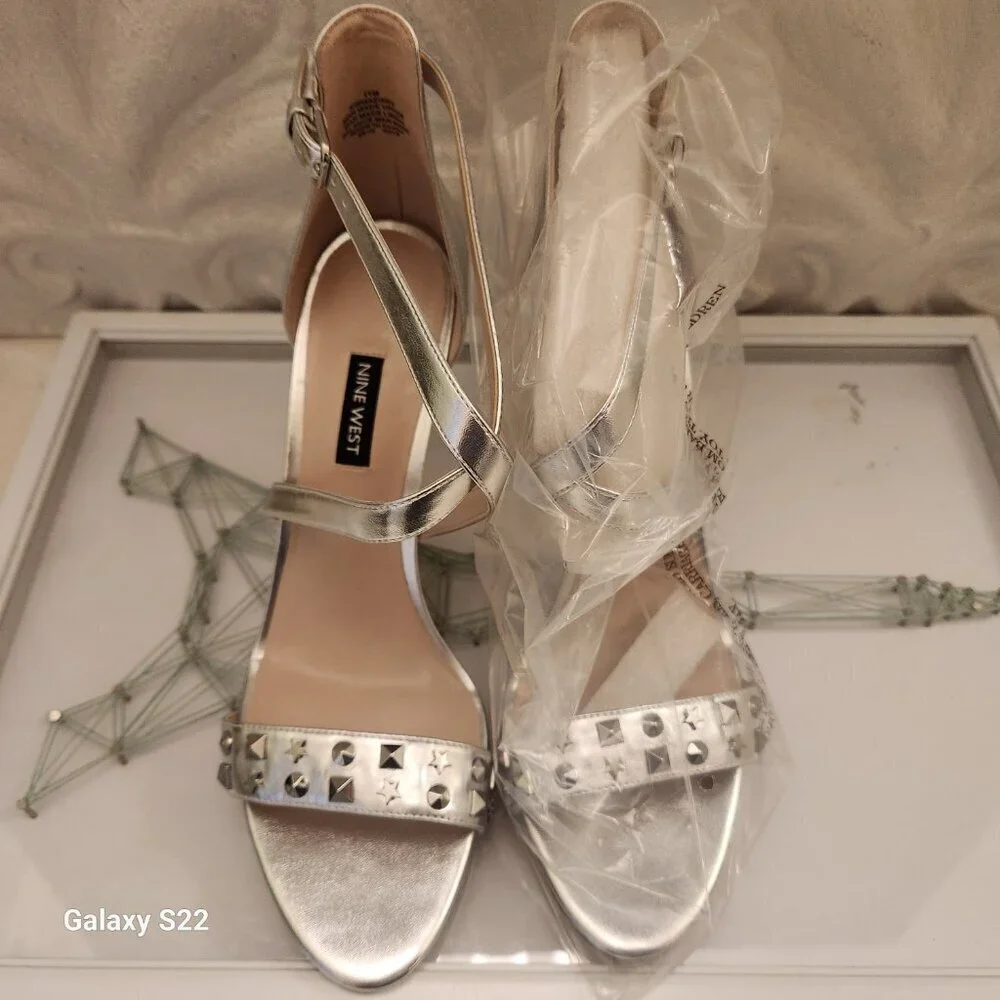 Nine West 